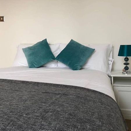 Eurostar Budget Rooms - Next To Kings Cross & Eurostar Train Station Лондон Экстерьер фото