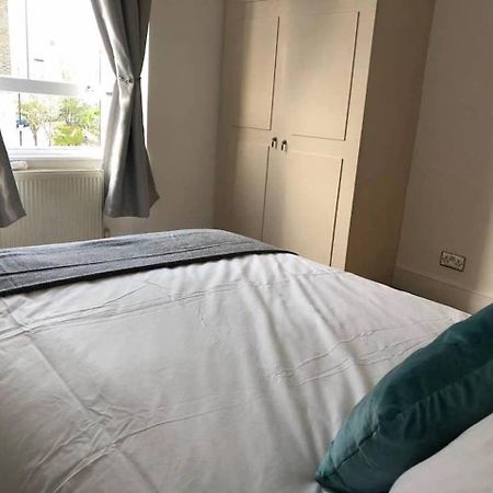Eurostar Budget Rooms - Next To Kings Cross & Eurostar Train Station Лондон Экстерьер фото